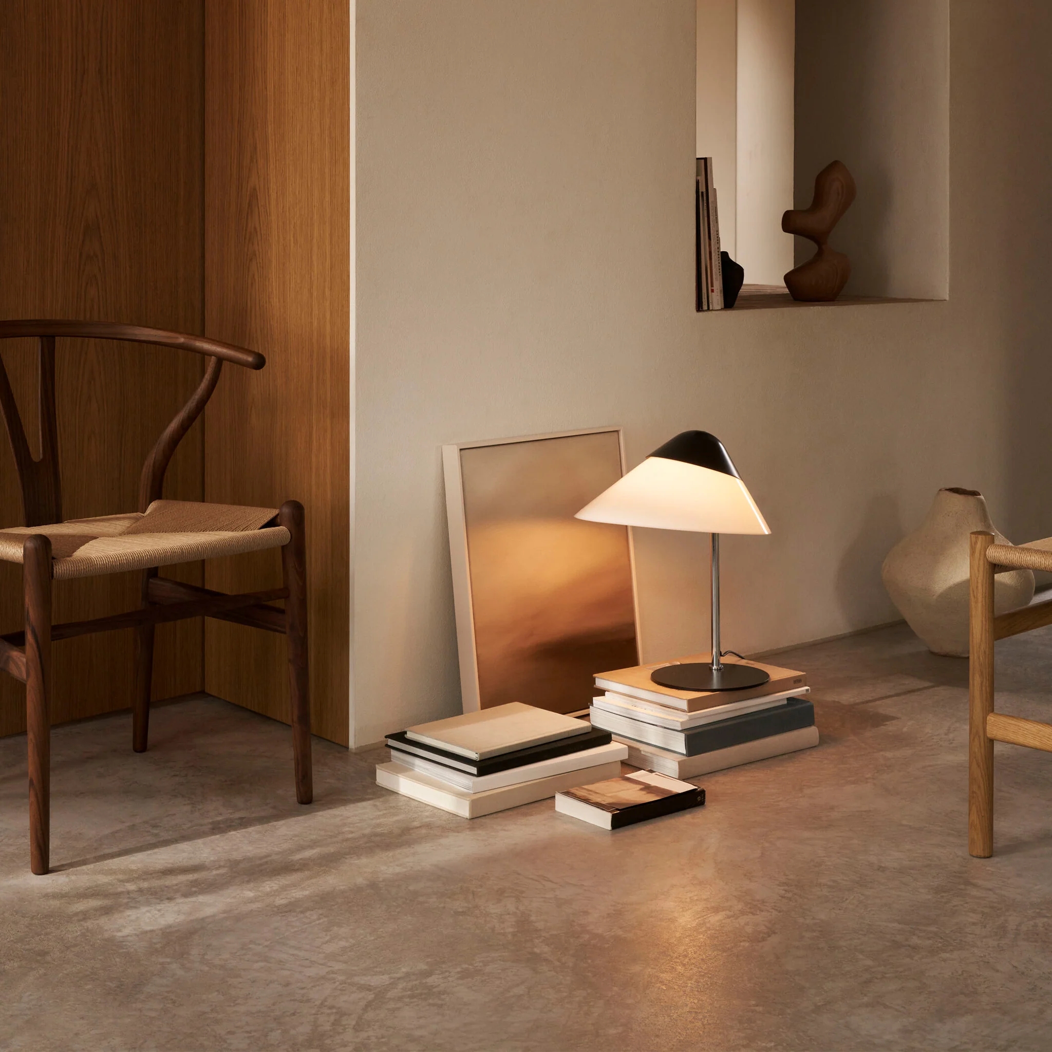 HJWO2 Opala Table Lamp Midi by Hans J. Wegner - Image 3