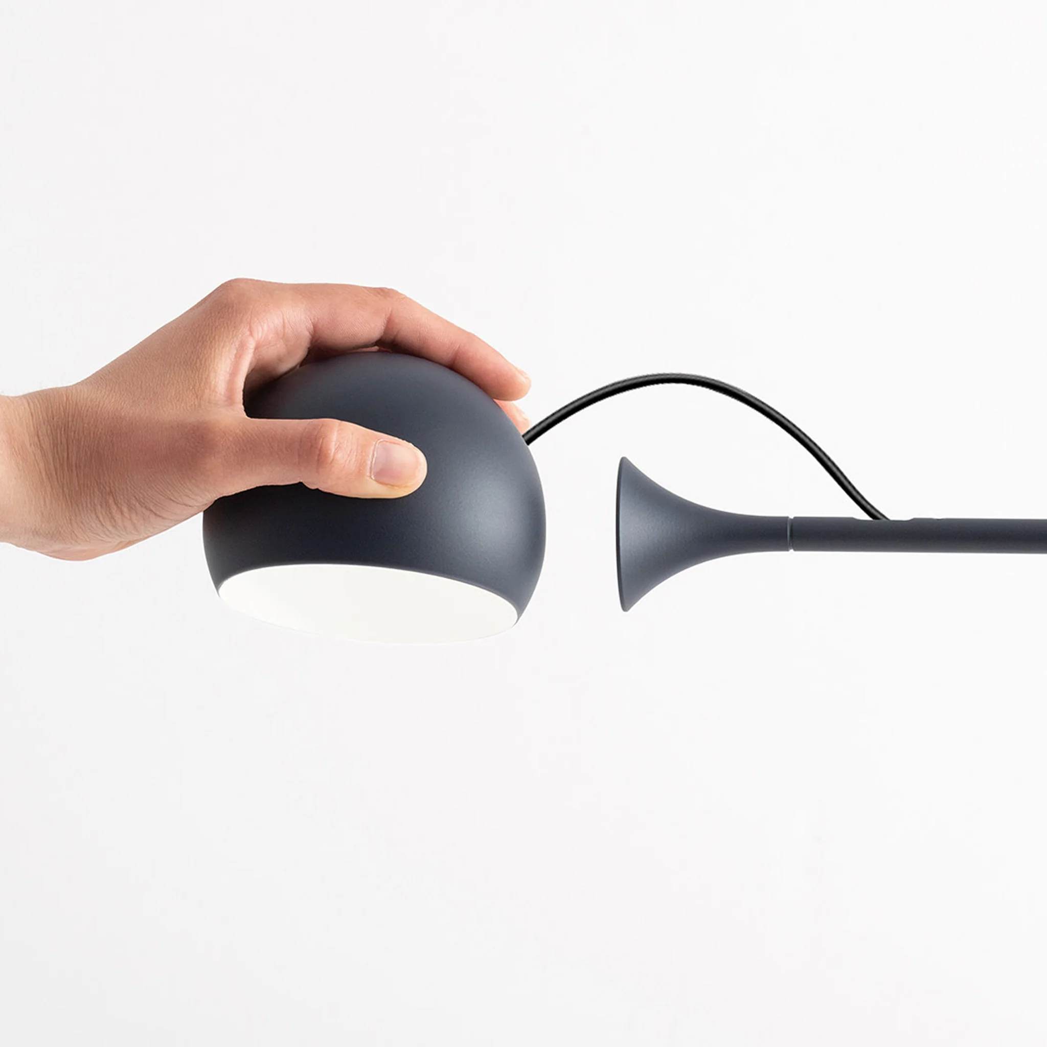 Ixa Table Light by Artemide - Image 2