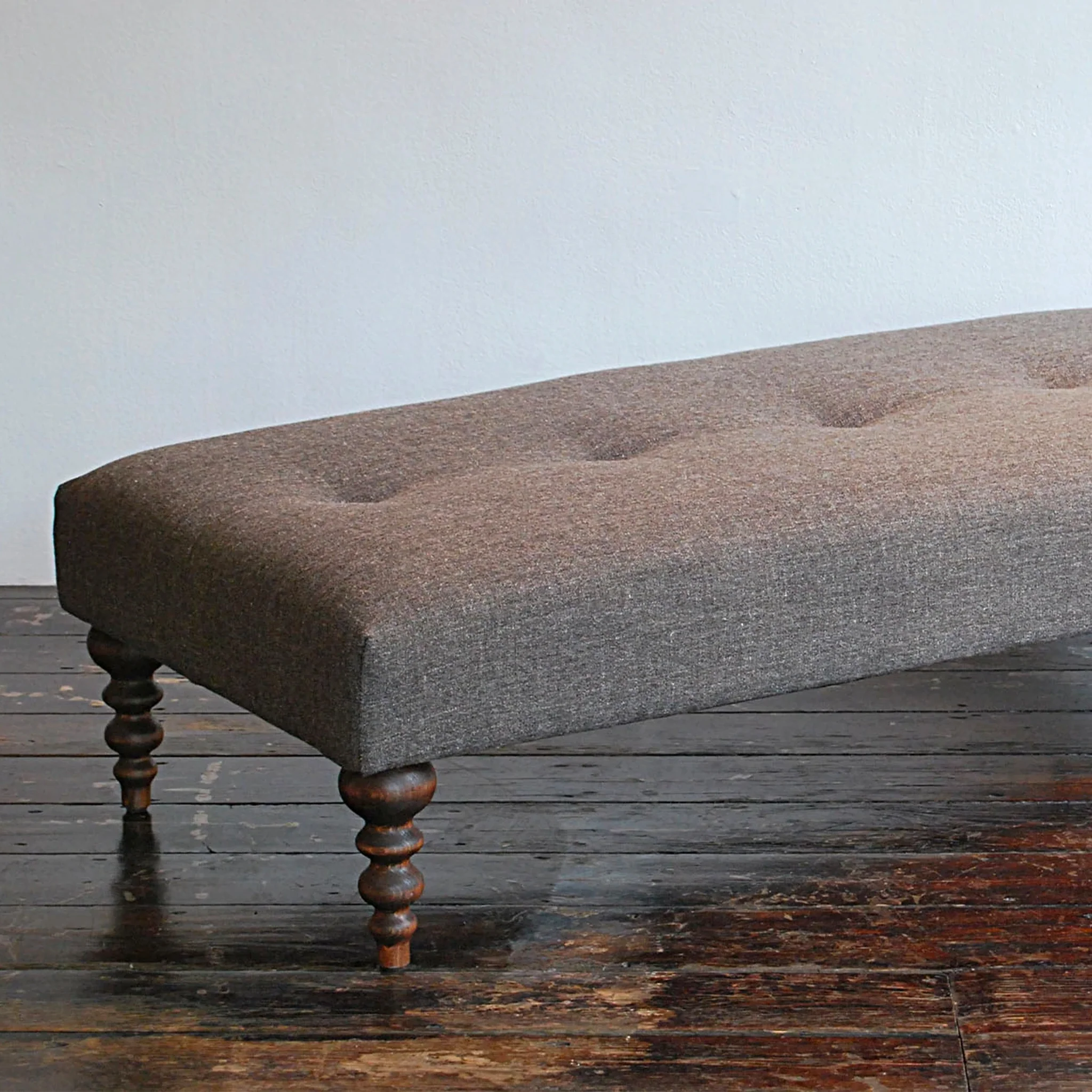 Oscar Ottoman by Matthew Hilton for SCP - Image 4