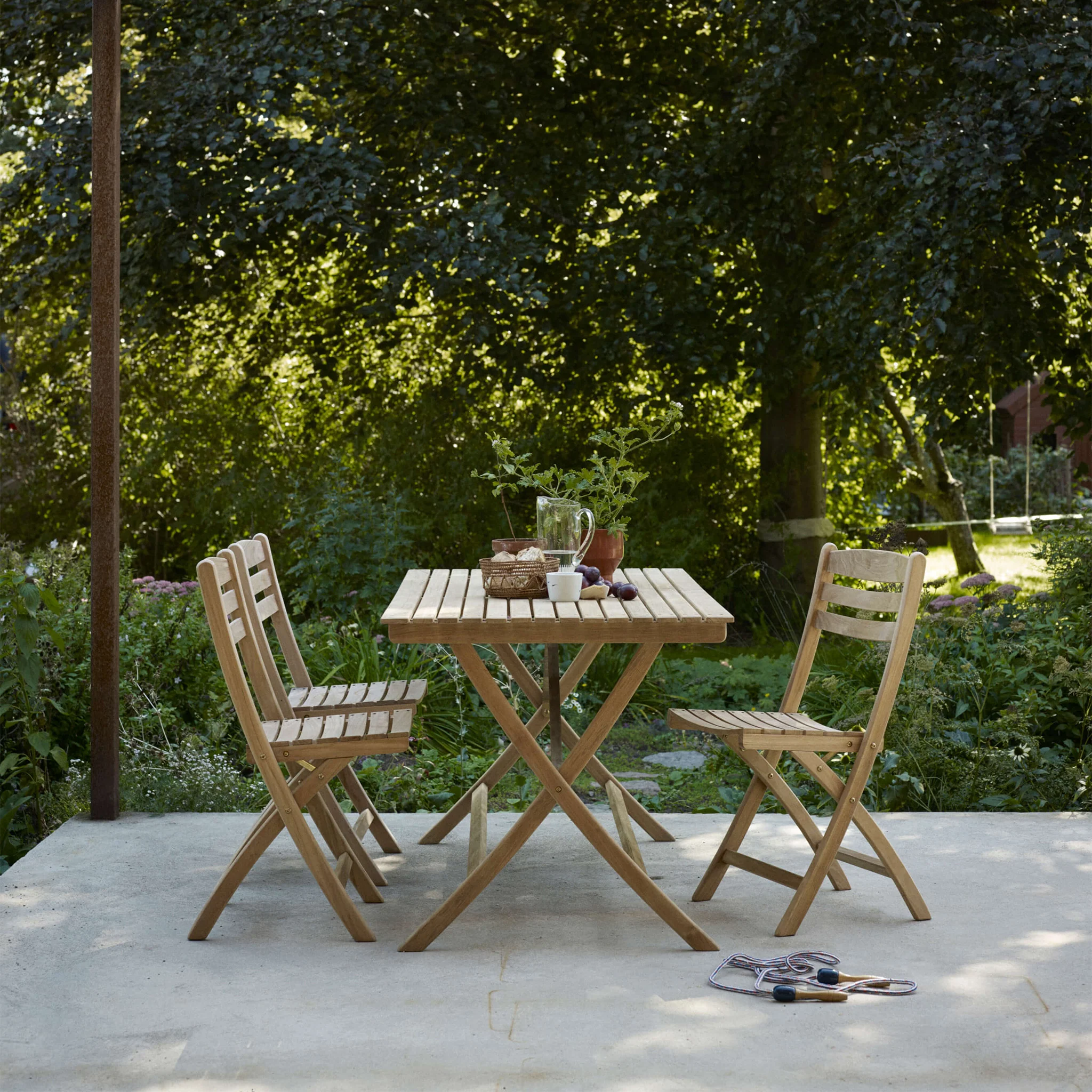 Selandia Folding Table - Square - Image 4