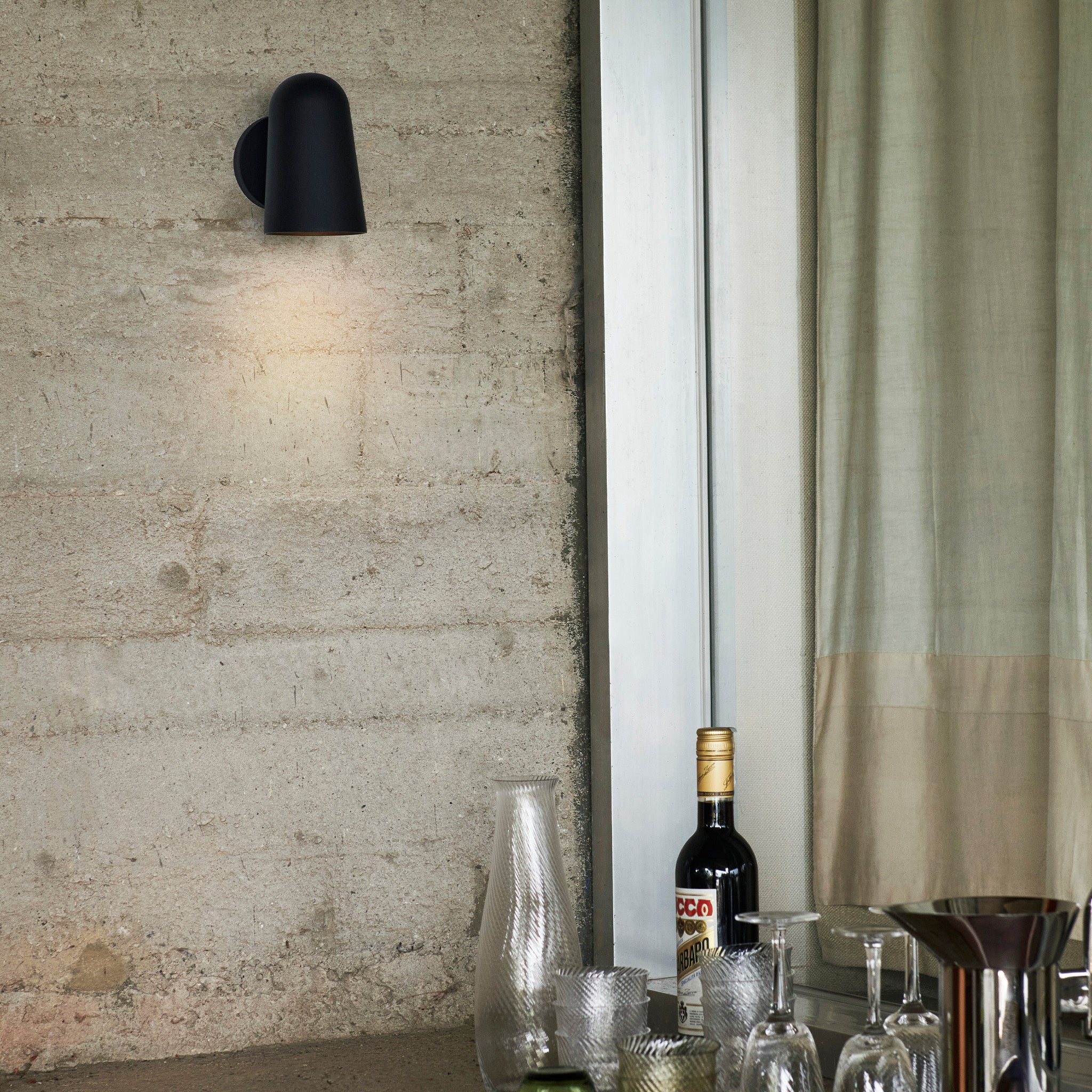 Solid SC104 + SC105 Outdoor Wall Light - Image 5