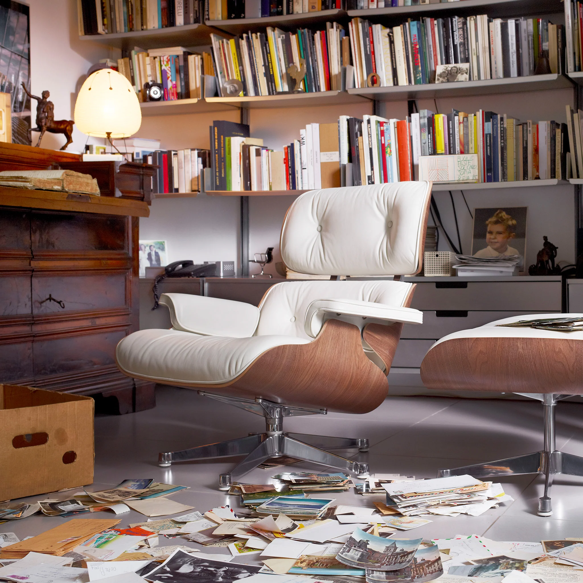 Akari 1AD Table Lamp - Image 3